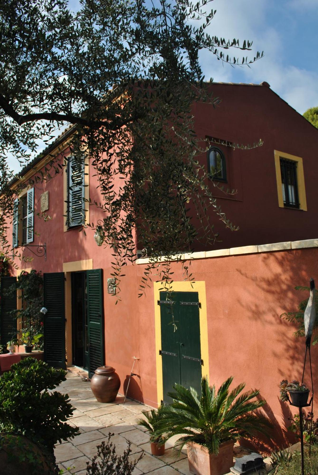 Sous L'Olivier Bed & Breakfast Ментона Екстериор снимка